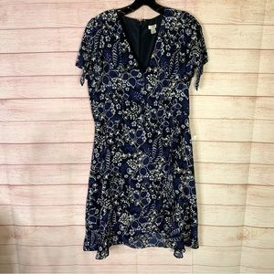 J.‎ Crew Floral Tie Sleeve Dress Size 6